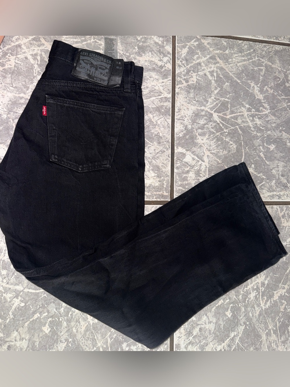 Levi jeans 31x32